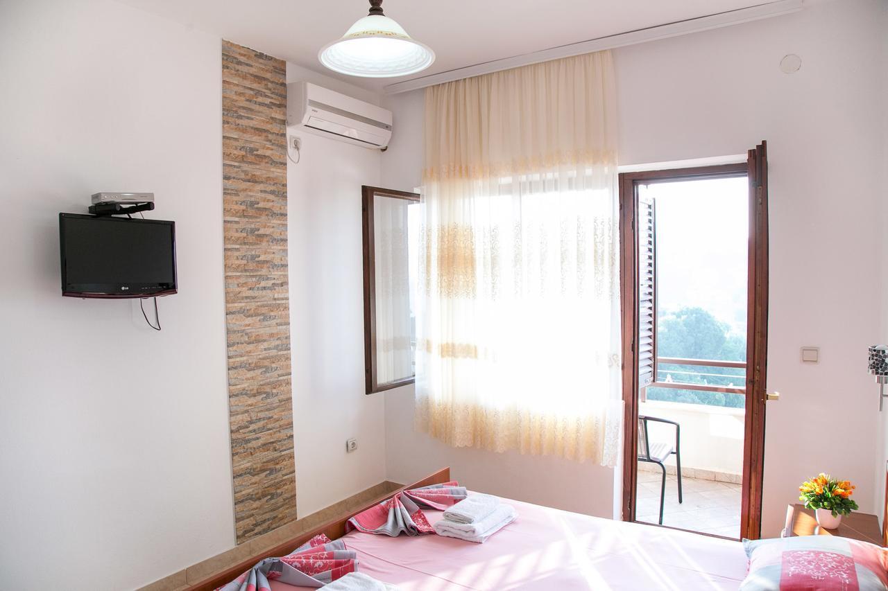 Apartments Aga Улцинь Екстер'єр фото