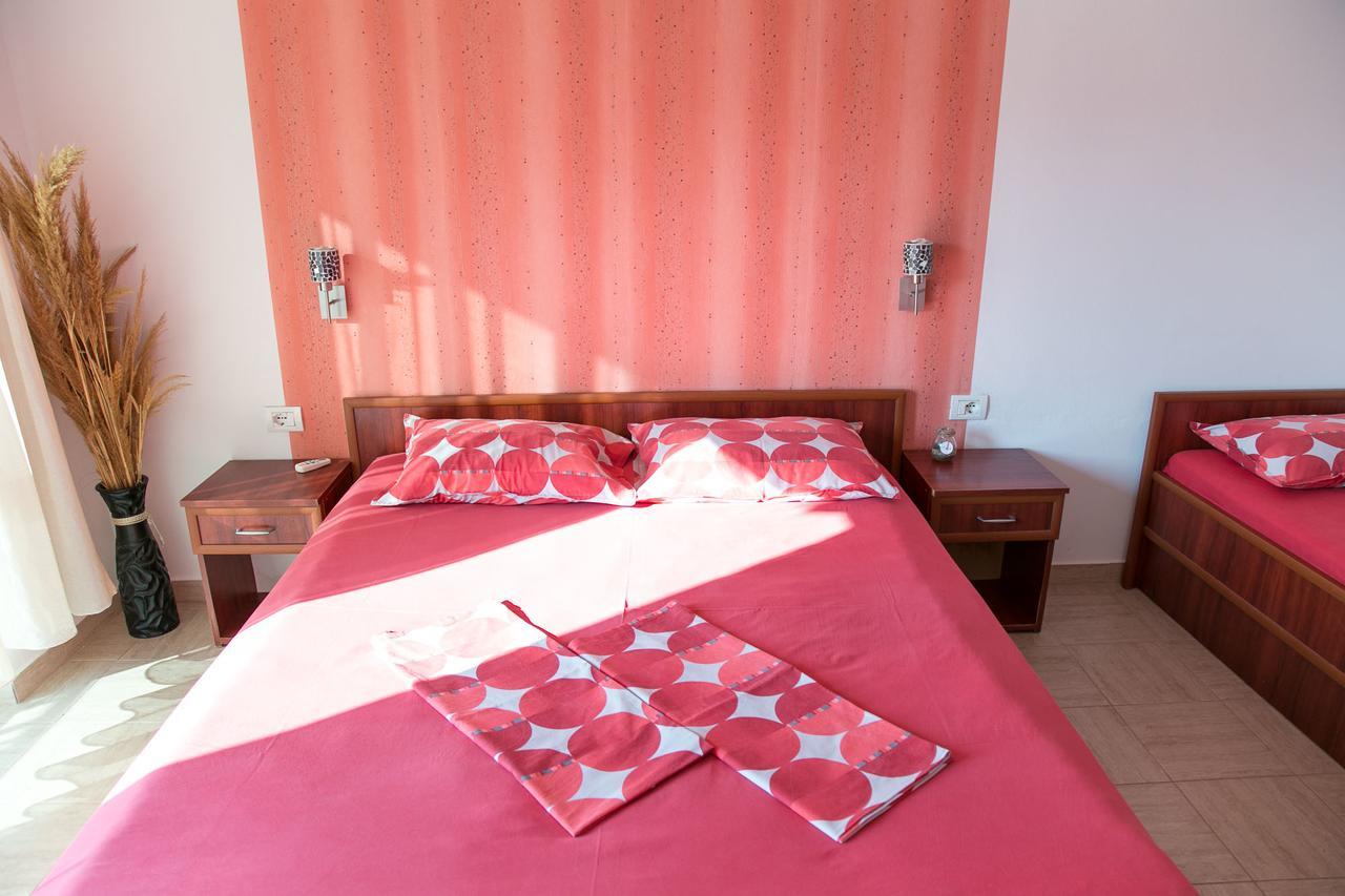 Apartments Aga Улцинь Екстер'єр фото
