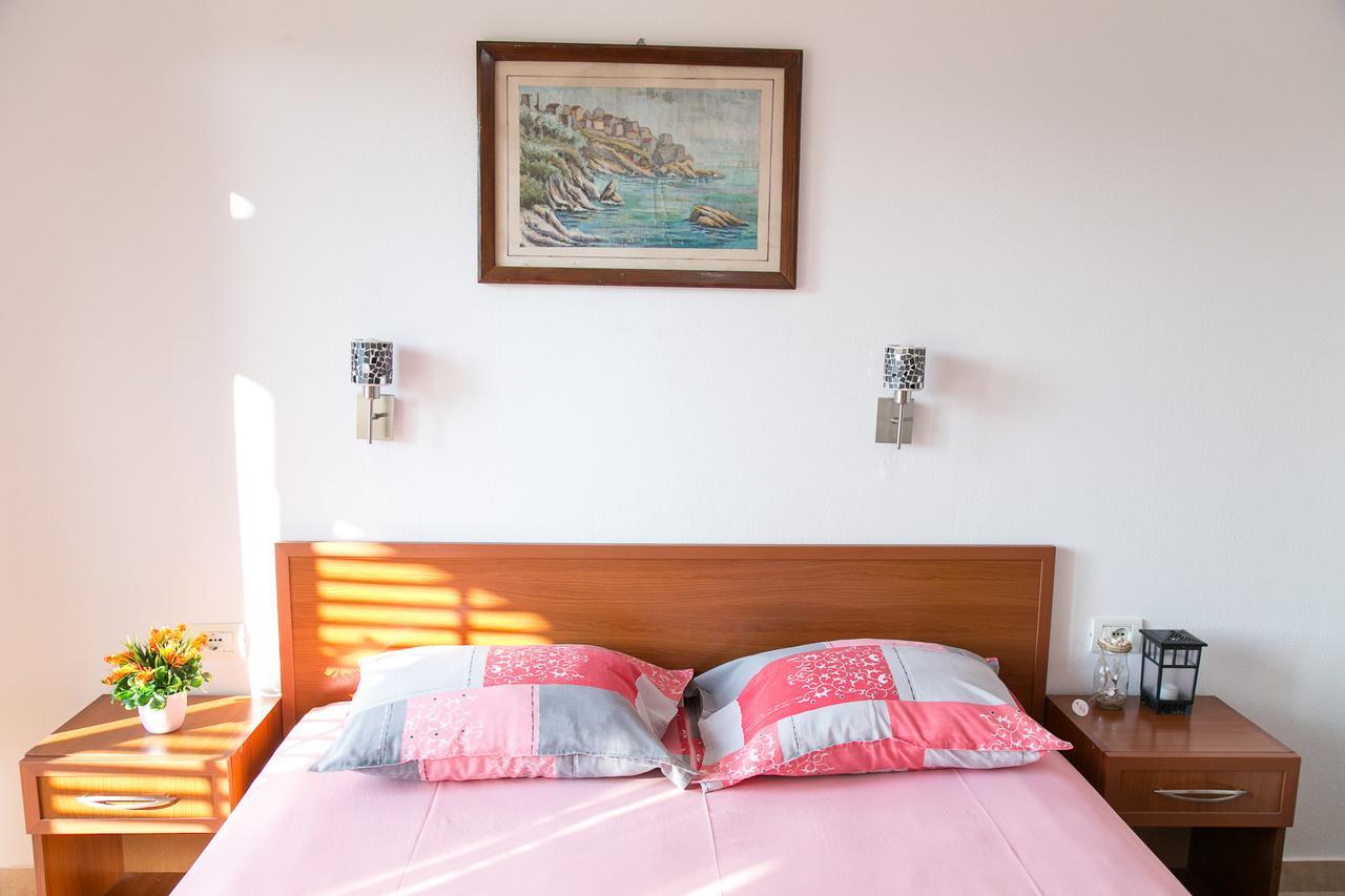 Apartments Aga Улцинь Екстер'єр фото